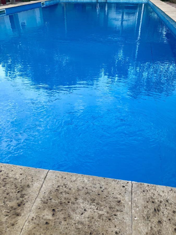 בישקק King House Hotel מראה חיצוני תמונה